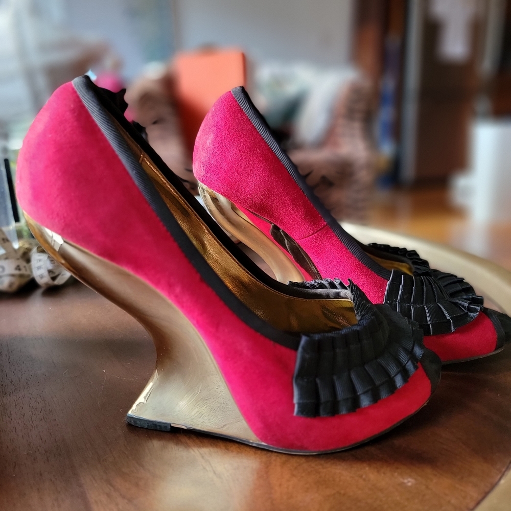 Red & Gold Aussie Designer Wedge Pump Heels